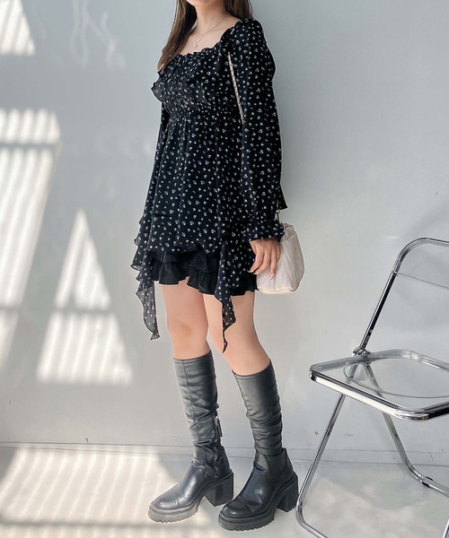 AS KNOW AS plus（アズノゥアズプラス）の「♪2WAY フリルとクラゲチュニック(スクエアネック・オフショルダー）（チュニック・レディース・ブラック系その他/ネイビー系/ブラウン系・FREE）」の17枚目の写真