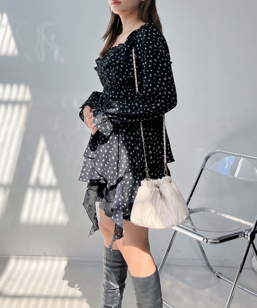 AS KNOW AS plus（アズノゥアズプラス）の「♪2WAY フリルとクラゲチュニック(スクエアネック・オフショルダー）（チュニック・レディース・ブラック系その他/ネイビー系/ブラウン系・FREE）」の21枚目の写真