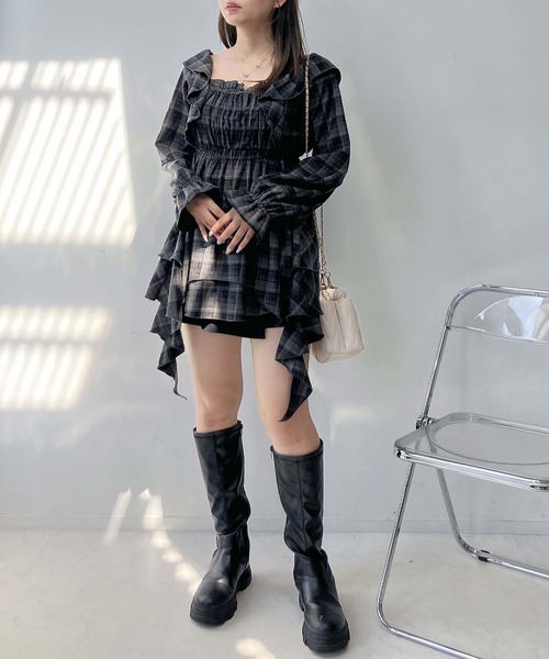 AS KNOW AS plus（アズノゥアズプラス）の「♪2WAY フリルとクラゲチュニック(スクエアネック・オフショルダー）（チュニック・レディース・ブラック系その他/ネイビー系/ブラウン系・FREE）」の10枚目の写真