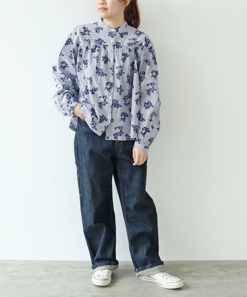 PAR ICI(パーリッシィ)の「ストライプお花プリント スタンドカラーギャザーブラウス(シャツ/ブラウス・レディース・ブルー・FREE)」の14枚目の写真