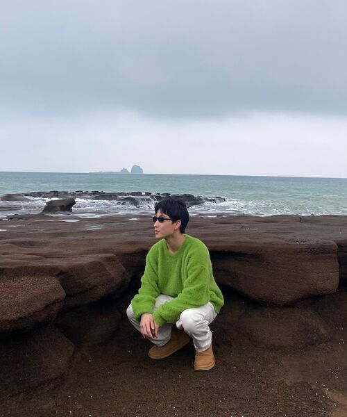 DIMITRI BLACK(ディミトリブラック)の「エッセンシャルヘアリーラウンドニット_ライトグリーン(ニット/セーター・レディース・その他・LARGE/X-LARGE/SMALL/MEDIUM)」の12枚目の写真