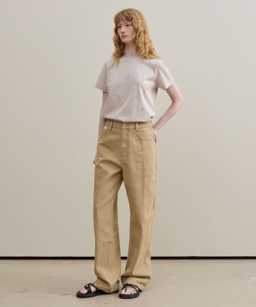 ARTID（アルティーダ）の「ストレートデニムパンツ_BEIGE（デニムパンツ・レディース・ベージュ・SMALL/MEDIUM）」の3枚目の写真