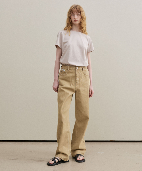ARTID（アルティーダ）の「ストレートデニムパンツ_BEIGE（デニムパンツ・レディース・ベージュ・SMALL/MEDIUM）」の5枚目の写真