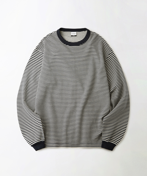 OUTSTANDING(アウトスタンディング)の「STRIPE CREW NECK LONG SLEEVE TEE_IVORY/NAVY(Tシャツ/カットソー・メンズ・その他・MEDIUM/LARGE/SMALL)」の1枚目の写真