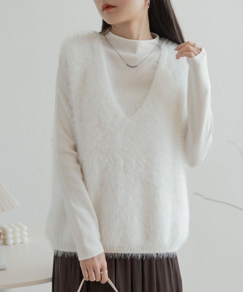 MAISON DE THERESE(メゾン ド テレーズ)の「Vネックフェイクファー ニットベスト(ニット/セーター・レディース・ブラック/モカ/グリーン/ホワイト/ブラウン・FREE)」の12枚目の写真