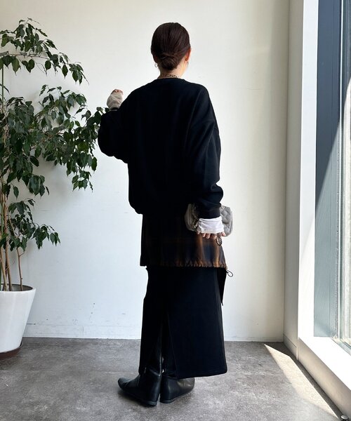 DouDou（ドゥドゥ）の「ボンバーヒートIラインスカート（スカート・レディース・キャメル/ブラック/アイボリー・FREE）」の21枚目の写真