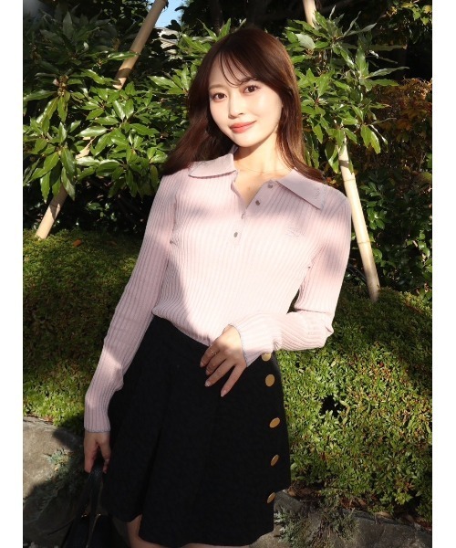 FRAY I.D(フレイアイディー)の「【Reebok× FRAY I.D】ラメリブポロカラーニット(ニット/セーター・レディース・ブラック/ライトブルー/ホワイト/ピンク・F)」の4枚目の写真