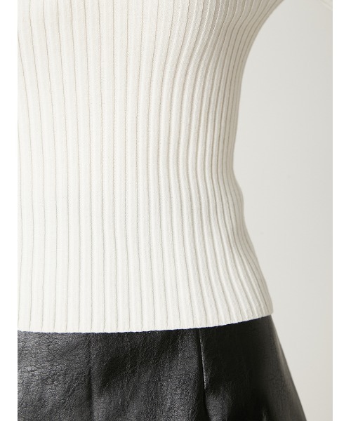 FRAY I.D(フレイアイディー)の「【Reebok× FRAY I.D】ラメリブポロカラーニット(ニット/セーター・レディース・ブラック/ライトブルー/ホワイト/ピンク・F)」の11枚目の写真