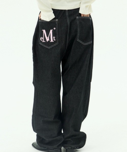 MUCENT（ムセント）の「【UNISEX】MUCENT／バックロゴデニムパンツ（デニムパンツ・レディース・ブラック/ダークブルー・FREE）」の5枚目の写真