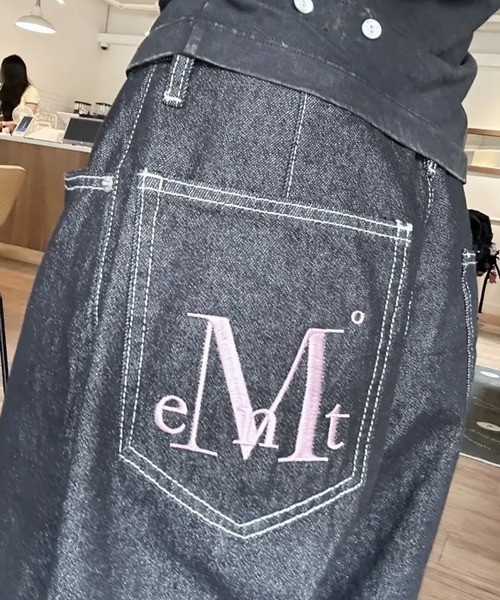 MUCENT（ムセント）の「【UNISEX】MUCENT／バックロゴデニムパンツ（デニムパンツ・レディース・ブラック/ダークブルー・FREE）」の22枚目の写真