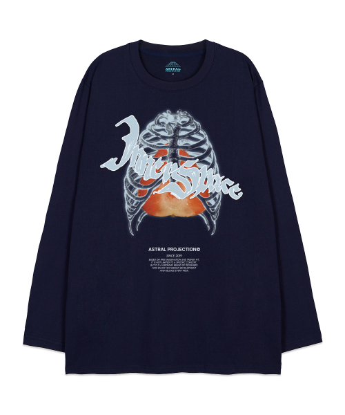 ASTRAL PROJECTION(アストラルプロジェクション)の「イナー スペース オーバーサイズ ロングスリーブTシャツ_ネイビー(Tシャツ/カットソー・メンズ・その他・LARGE/MEDIUM/X-LARGE/XX-LARGE)」の1枚目の写真