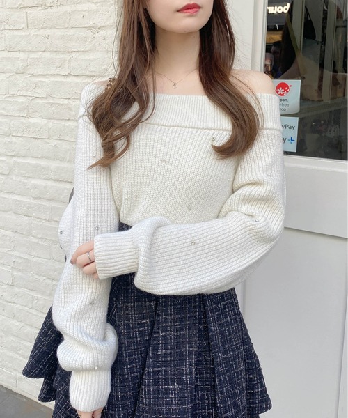 INGNI(イング)の「もちもちラメパールビジュー付オフショルニット(ニット/セーター・レディース・グレー/オフホワイト/ピンク/ミント・M)」の1枚目の写真