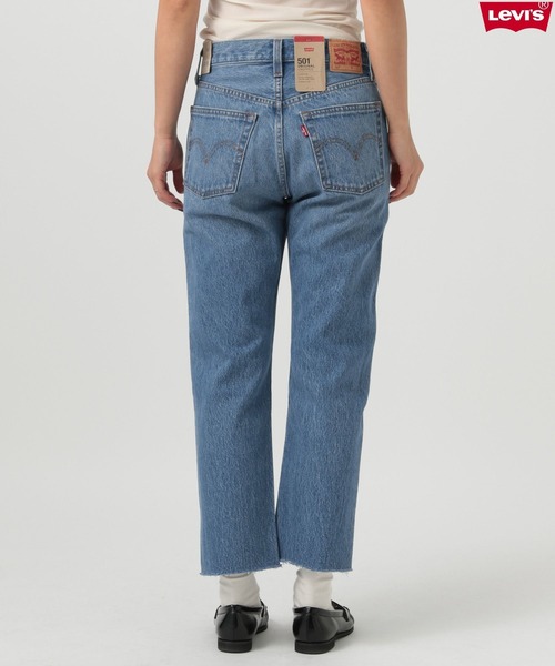 Levi's（リーバイス）の「【Levi's(R)（リーバイス(R)）】別注 501(R) CROP（デニムパンツ・レディース・インディゴブルー・24inch/25inch/26inch/27inch/28inch/29inch/30inch）」の9枚目の写真