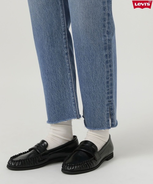 Levi's（リーバイス）の「【Levi's(R)（リーバイス(R)）】別注 501(R) CROP（デニムパンツ・レディース・インディゴブルー・24inch/25inch/26inch/27inch/28inch/29inch/30inch）」の4枚目の写真