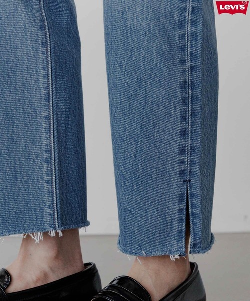 Levi's（リーバイス）の「【Levi's(R)（リーバイス(R)）】別注 501(R) CROP（デニムパンツ・レディース・インディゴブルー・24inch/25inch/26inch/27inch/28inch/29inch/30inch）」の3枚目の写真