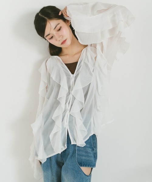 VANNIE U(ヴァニーユー)の「ラッフルフレアシアーブラウス(シャツ/ブラウス・レディース・アイボリー/ホワイト/ピンク・FREE)」の5枚目の写真