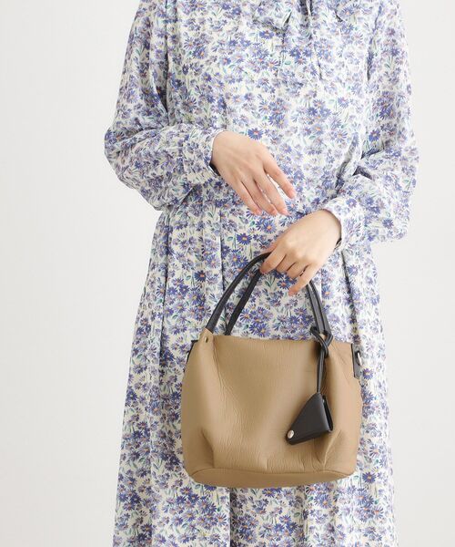 コインケース付き 裏地柄ソフトトート（トートバッグ）｜LAURA ASHLEY