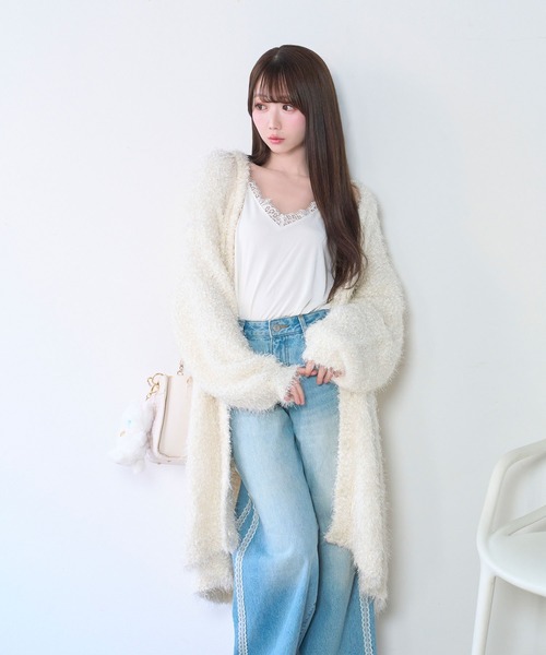 Rose Muse(ロゼミューズ)の「sparkly fluffy cardigan(カーディガン/ボレロ・レディース・ホワイト/モカ・FREE)」の2枚目の写真