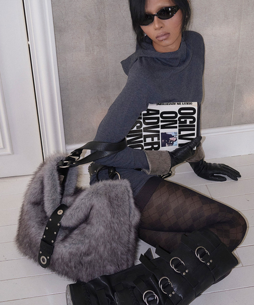 SAND MUSEUM（サンドミュージアム）の「FLAP HOBO BAG [Fur Gray]（ショルダーバッグ・レディース・その他・FREE）」の5枚目の写真