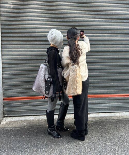 SAND MUSEUM（サンドミュージアム）の「FLAP HOBO BAG [Fur Gray]（ショルダーバッグ・レディース・その他・FREE）」の7枚目の写真