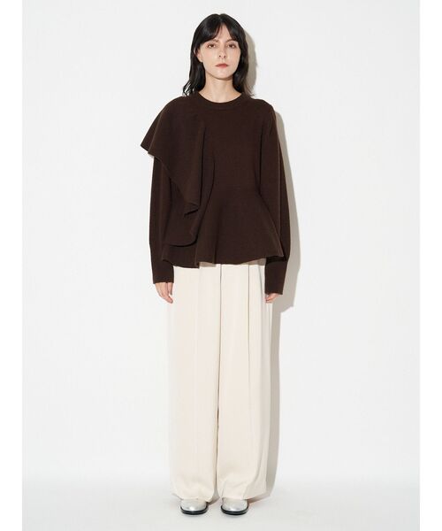 ELENDEEK(エレンディーク)の「ショルダーフリルペプラムニット(ニット/セーター・レディース・ブラウン/グレー・FREE)」の10枚目の写真