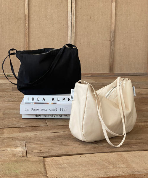 MUCU AND EBONY（ムクアンドエボニー）の「Mellow Shoulder Bag _ Cream Beige（ショルダーバッグ・レディース・その他・FREE）」の3枚目の写真