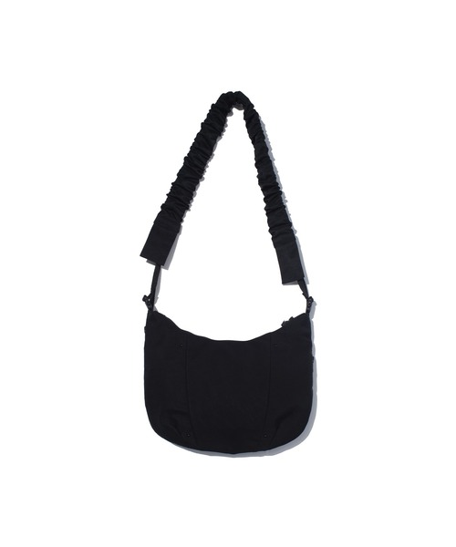 F/CE. (エフシーイー)の「F/CE. TEXTURED TWILL POUCH / エフシーイー テクスチャードツイル ポーチ(ボディバッグ/ウエストポーチ・メンズ・チャコール/ネイビー/ブラック・FREE)」の4枚目の写真