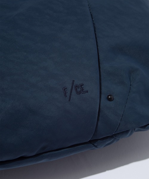 F/CE. (エフシーイー)の「F/CE. TEXTURED TWILL POUCH / エフシーイー テクスチャードツイル ポーチ(ボディバッグ/ウエストポーチ・メンズ・チャコール/ネイビー/ブラック・FREE)」の7枚目の写真
