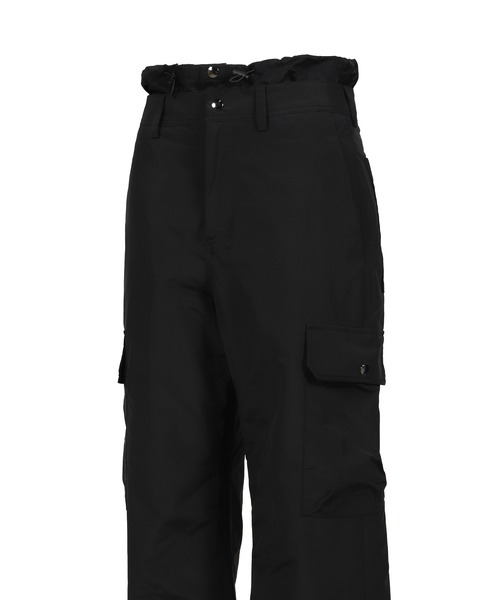 YUNSE(ユンセ)の「PADDED CARGO PANTS(カーゴパンツ・レディース・ブラック/ブラウン・OS)」の18枚目の写真