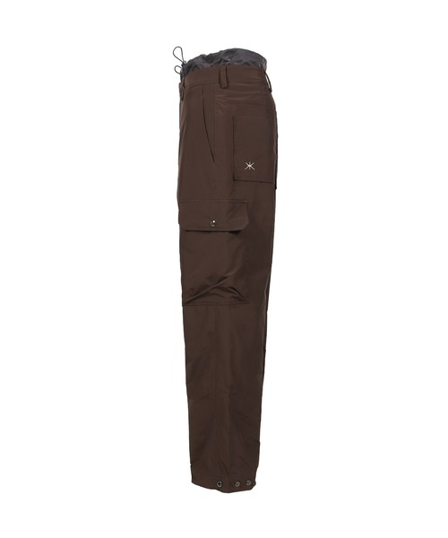 YUNSE(ユンセ)の「PADDED CARGO PANTS(カーゴパンツ・レディース・ブラック/ブラウン・OS)」の8枚目の写真