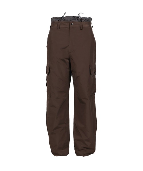 YUNSE(ユンセ)の「PADDED CARGO PANTS(カーゴパンツ・レディース・ブラック/ブラウン・OS)」の11枚目の写真