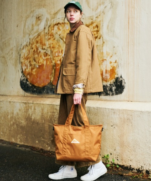 KELTY（ケルティ）の「KELTY ケルティ ES ZIP TOTE S トートバッグ 軽量 A4対応 ファスナー付き（トートバッグ・レディース・ブラウン系/ブラック/セージグリーン/タン/ベージュ・ONE SIZE）」の10枚目の写真