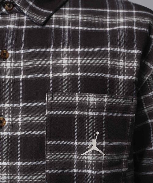 JORDAN BRAND（ジョーダンブランド）の「ジョーダン ブルックリン メンズ グラフィック フランネル / Jordan Brooklyn Men's Graphic Flannel IF1857-010 Black（シャツ/ブラウス・メンズ・ブラック・2XL/S/L/M/XL）」の4枚目の写真