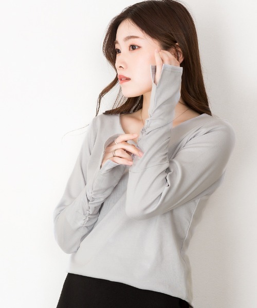 aity(アイティ)の「M-4L 指穴付き Vネックくしゅくしゅ袖カットソー 夏服(Tシャツ/カットソー・レディース・カーキ/ネイビー/パープル系/オフホワイト/杢グレー/グレー系/チャコールグレー/グレイッシュベージュ/ブラック・L/M/4L/3L/LL)」の11枚目の写真