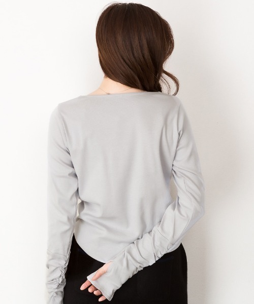 aity(アイティ)の「M-4L 指穴付き Vネックくしゅくしゅ袖カットソー 夏服(Tシャツ/カットソー・レディース・カーキ/ネイビー/パープル系/オフホワイト/杢グレー/グレー系/チャコールグレー/グレイッシュベージュ/ブラック・L/M/4L/3L/LL)」の13枚目の写真