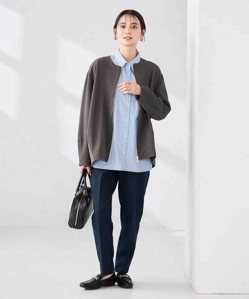 a.v.v（アーヴェヴェ）の「異素材切り替えノーカラーブルゾン（ノーカラージャケット・レディース・チャコールグレー/アイボリー・38/40）」の17枚目の写真