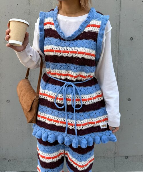 HELLO.SANFRANCISCO(ハローサンフランシスコ)の「【HELLO.SANFRANCISCO】透かし柄ボーダーニットチュニック(ニット/セーター・レディース・レッド/サックスブルー・ONE SIZE)」の3枚目の写真