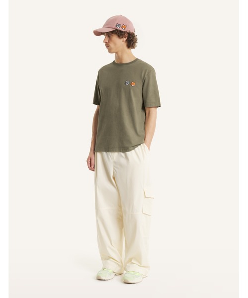 Maison Kitsune(メゾンキツネ)の「DOUBLE FOX HEAD FADED COMFORT TEE-SHIRT(Tシャツ/カットソー・メンズ・カーキ・XS/XL/S/M/L)」の3枚目の写真