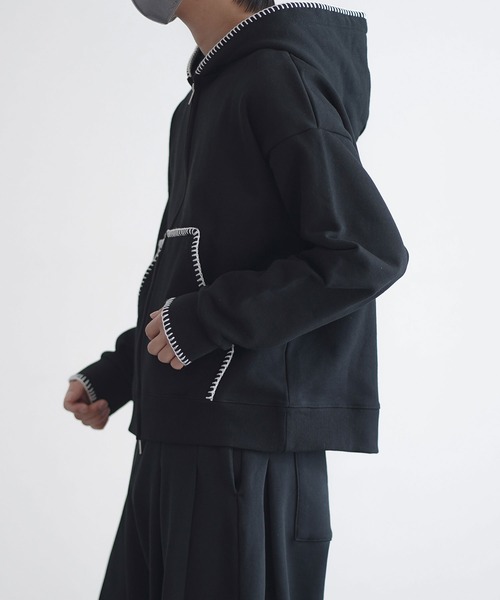 ROCHEM（ローシェン）の「ステッチデザインショート丈ダブルジップパーカー（パーカー・メンズ・ブラック/グレー/ブラック系・L/M/S/XS）」の7枚目の写真