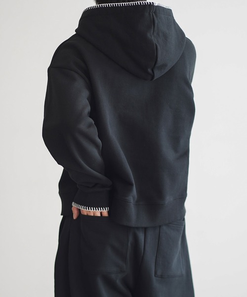 ROCHEM（ローシェン）の「ステッチデザインショート丈ダブルジップパーカー（パーカー・メンズ・ブラック/グレー/ブラック系・L/M/S/XS）」の8枚目の写真