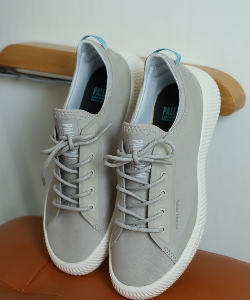 PALLADIUM(パラディウム)の「PALLANOVA CVS パラノヴァキャンバス スニーカー(スニーカー・レディース・ブラック/グレー系/オフホワイト・24cm/23.5cm/25cm/24.5cm/22.5cm)」の3枚目の写真