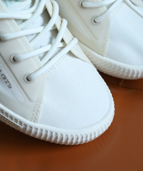 PALLADIUM(パラディウム)の「PALLANOVA CVS パラノヴァキャンバス スニーカー(スニーカー・レディース・ブラック/グレー系/オフホワイト・24cm/23.5cm/25cm/24.5cm/22.5cm)」の13枚目の写真