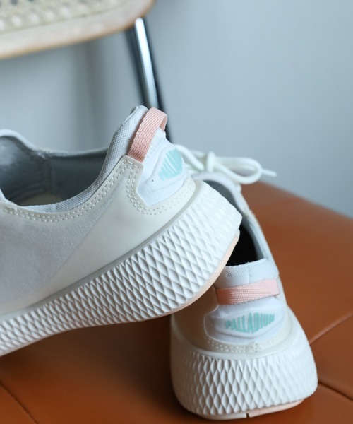 PALLADIUM(パラディウム)の「PALLANOVA CVS パラノヴァキャンバス スニーカー(スニーカー・レディース・ブラック/グレー系/オフホワイト・24cm/23.5cm/25cm/24.5cm/22.5cm)」の17枚目の写真