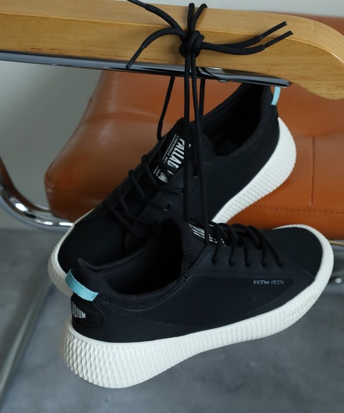 PALLADIUM(パラディウム)の「PALLANOVA CVS パラノヴァキャンバス スニーカー(スニーカー・レディース・ブラック/グレー系/オフホワイト・24cm/23.5cm/25cm/24.5cm/22.5cm)」の4枚目の写真