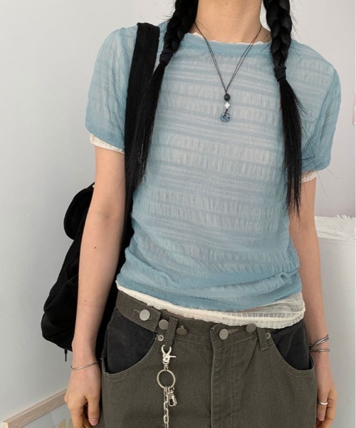 kirakiraShop(キラキラショップ)の「くしゅくしゅギャザーが可愛げのある大人のこなれ感を演出。シアー メッシュ トップス(Tシャツ/カットソー・レディース・ライトイエロー/ブルー/ホワイト/ブラック・FREE)」の3枚目の写真