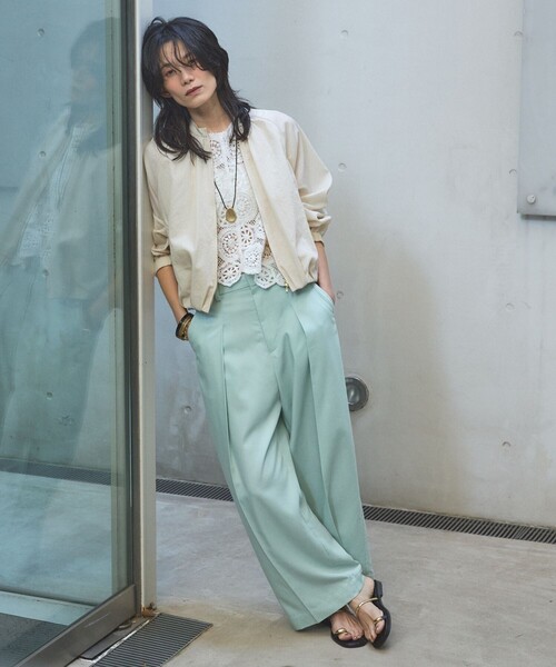 qualite（カリテ）の「【撥水ナイロン使用】ナイロンドレープブルゾン/春服/夏服/オフィスカジュアル（ブルゾン・レディース・アイボリー/ネイビー・フリー）」の8枚目の写真