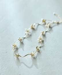 Audie a Muses（オーディアミューズ）の「メタルフラワー＋パール調ネックレス（ネックレス）」