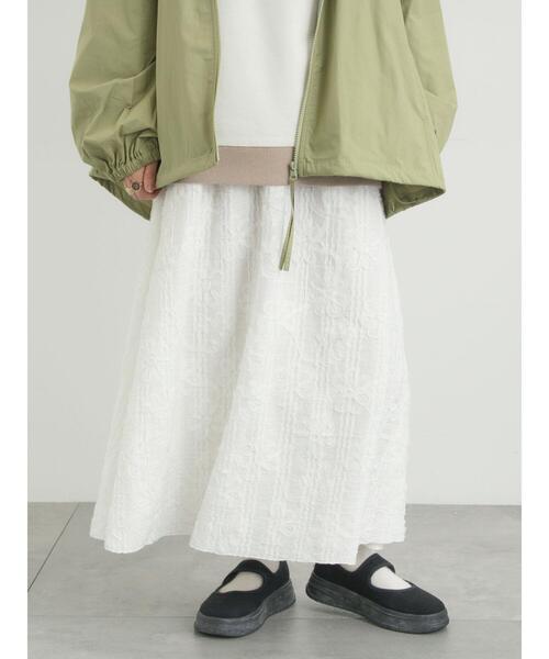 Samansa Mos2（サマンサ モスモス）の「花柄テープ刺繍フレアスカート（スカート・レディース・オフホワイト/ブラック・F）」の11枚目の写真