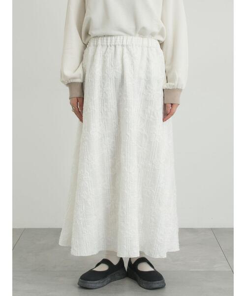 Samansa Mos2（サマンサ モスモス）の「花柄テープ刺繍フレアスカート（スカート・レディース・オフホワイト/ブラック・F）」の18枚目の写真