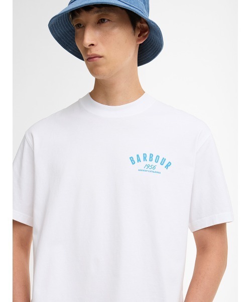 Barbour(バブアー)の「1956グラフィック オーバーサイズTシャツ(Tシャツ/カットソー・メンズ・ホワイト/ライトブルー・42/40/38/36)」の12枚目の写真